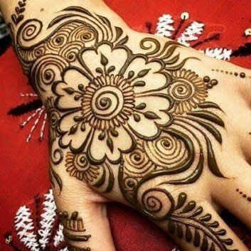 cute mehandi design