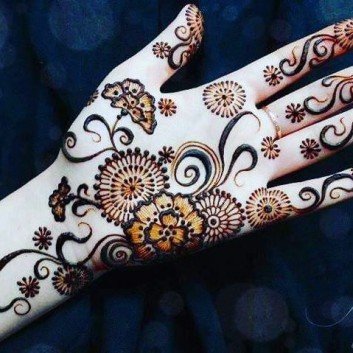 floral mehandi trends 2018