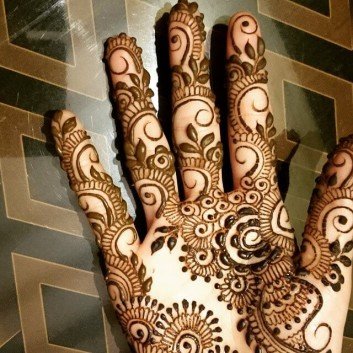 Full fronthand mehndi designs