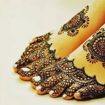 Simple Foot Mehndi Designs That you never seen before anywhere