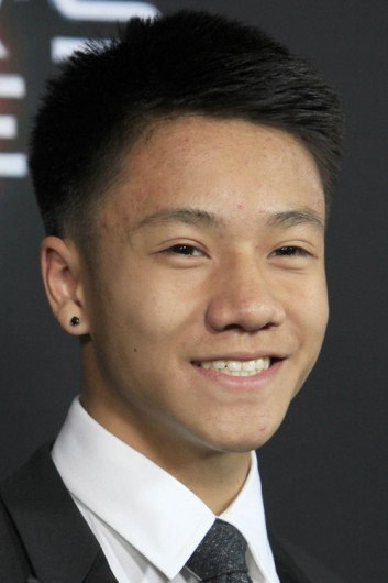 Low Fade Messy Asian Hairstyles for Men