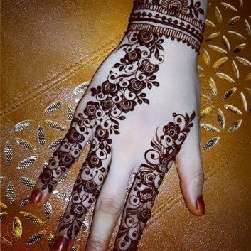 Bridal Henna Designs for left and right hand