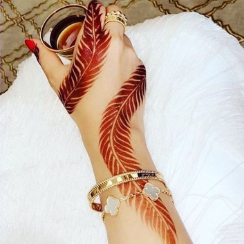 simple hands and arm mehndi design