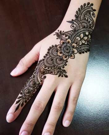 easy mehndi design ideas