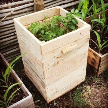 better homes and gardens pallet planter box