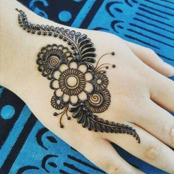 Kids Mehndi Design on Back Hand