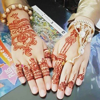 Backhand baby mehndi designs 2017