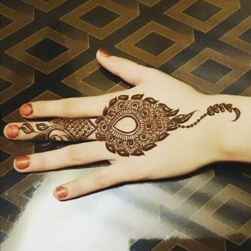 mehndi designs easy and simple for kids 2018