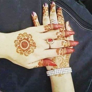 mehndi designs 2018 for children's hand