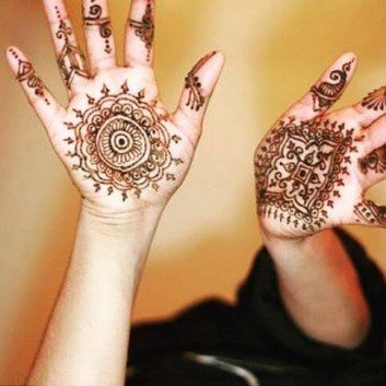 front hand mehndi design for kids in 2018