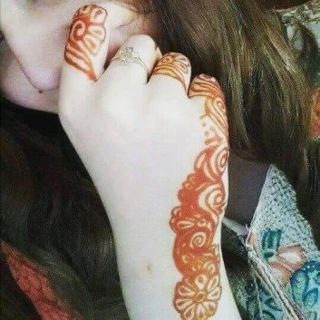 Very simple Henna back hand for kids