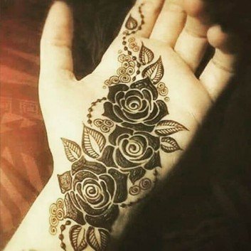 Beautiful Front hand Mehndi Designs for Kids