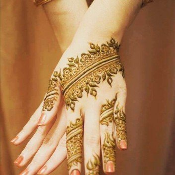 Beautiful Front hand Mehndi Designs for Kids 2018