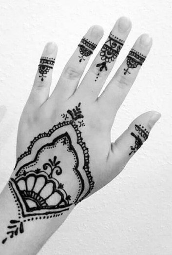 beautiful and easy mehndi art