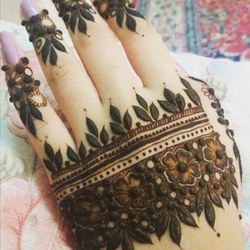 classy henna designs for backhand