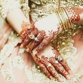 backhand mehndi design for bridal