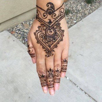 amazing mehndi design