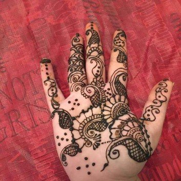 full hand mehndi design