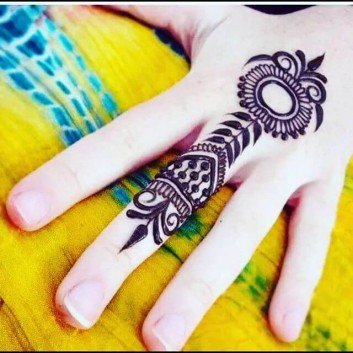 henna tattoo trendy