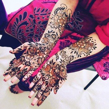 simple yet trendy mehndi art