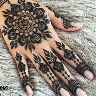 beautiful mehandi for the young girls