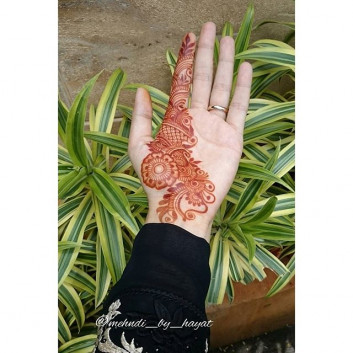 Simple Glitter Mehndi Design 2018