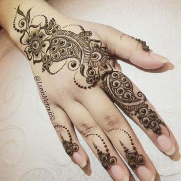 simple mehandi design