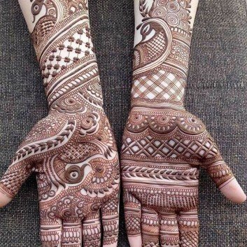 Heavy and beautiful Front hands mehndi designs 2018