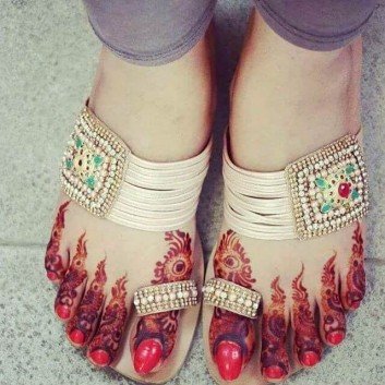 Popular Arabic styles for Feet Ornament