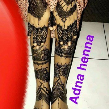 legs mehndi design