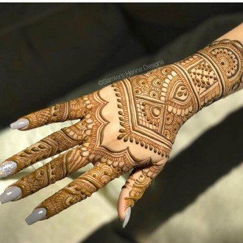 full hand mehndi design