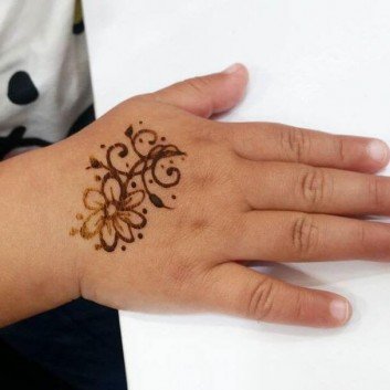 mehndi design for kids