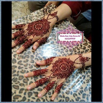 10 Awesome Back Hand Mehndi Designs To Try In 2018