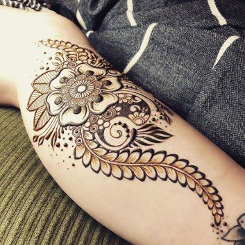 mehndi design on your arm