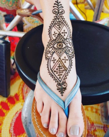 mehndi designs for feet easy