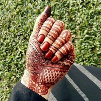 simple mehndi design for fingers