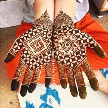 35+Most Beautiful and Creative Henna Designs for Girls