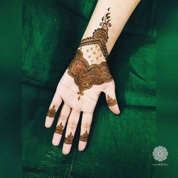 beautiful mehndi design