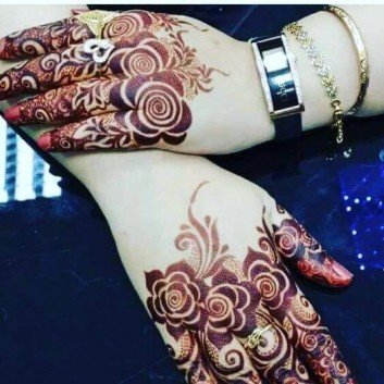 floral mehndi designs on fingers