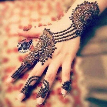 elegant mehndi designs