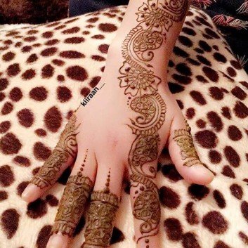 full back hand mehndi design 2018