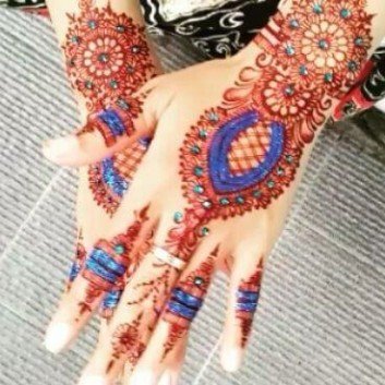 glitter mehndi hands