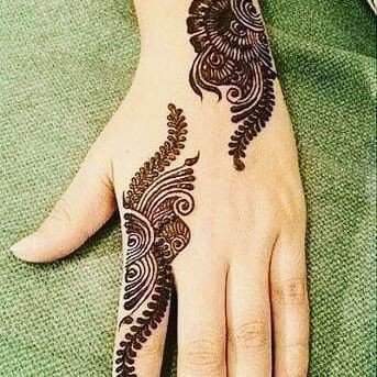 leafy mehndi design