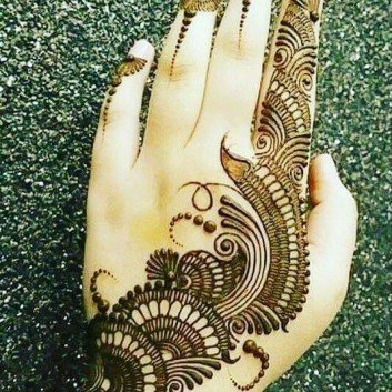 halfhand mehendi design