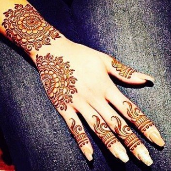 easy finger mehendi design