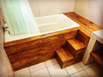 Pallet bathroom idea