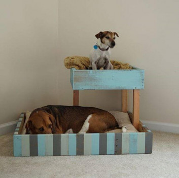 Pallet pet bed