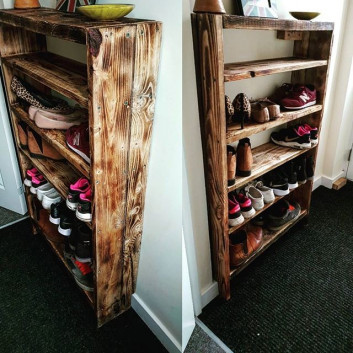 Pallet shoes rack