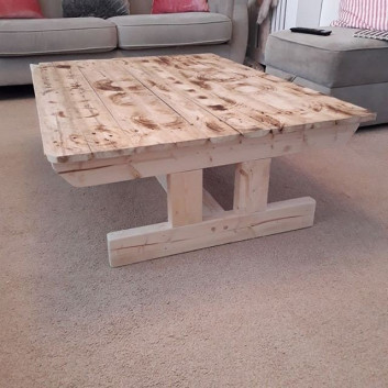 Pallet coffee table