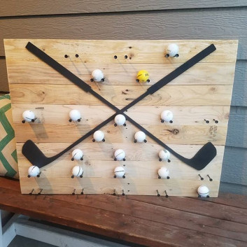 Pallet Display Golf Shelf Art